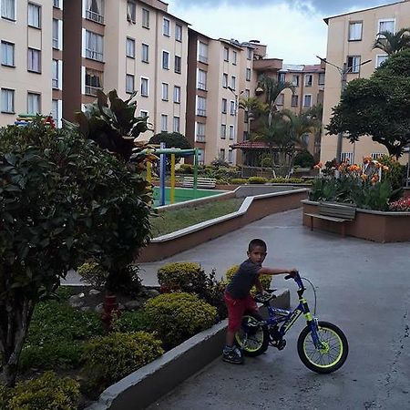 Torres Del Rio Apartment Armenia  Bagian luar foto
